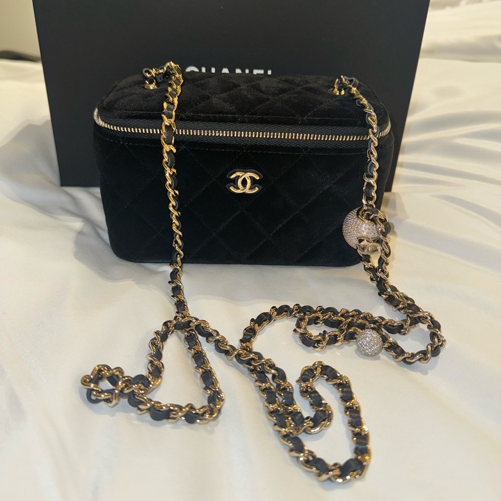 BNIB Chanel velvet vanity bag